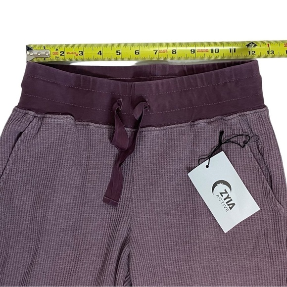 Zyia Active Lilac Don’t Wake Me Thermal Jogger Pants - Picture 7 of 11